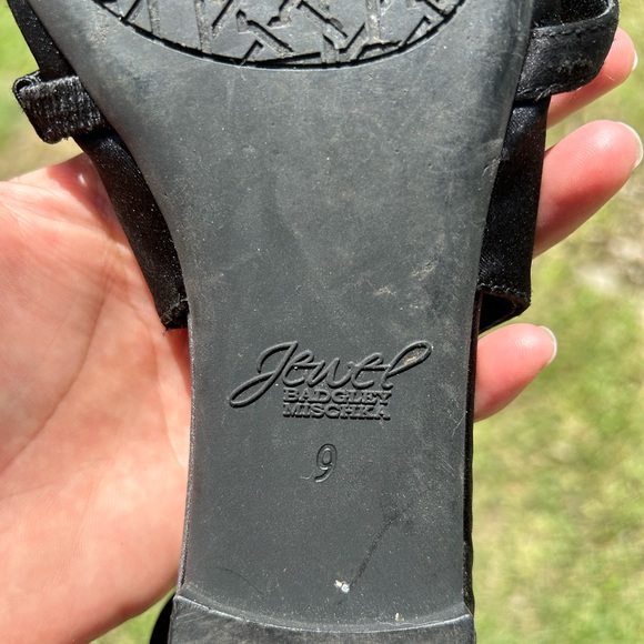 Flats - Picture 10 of 13